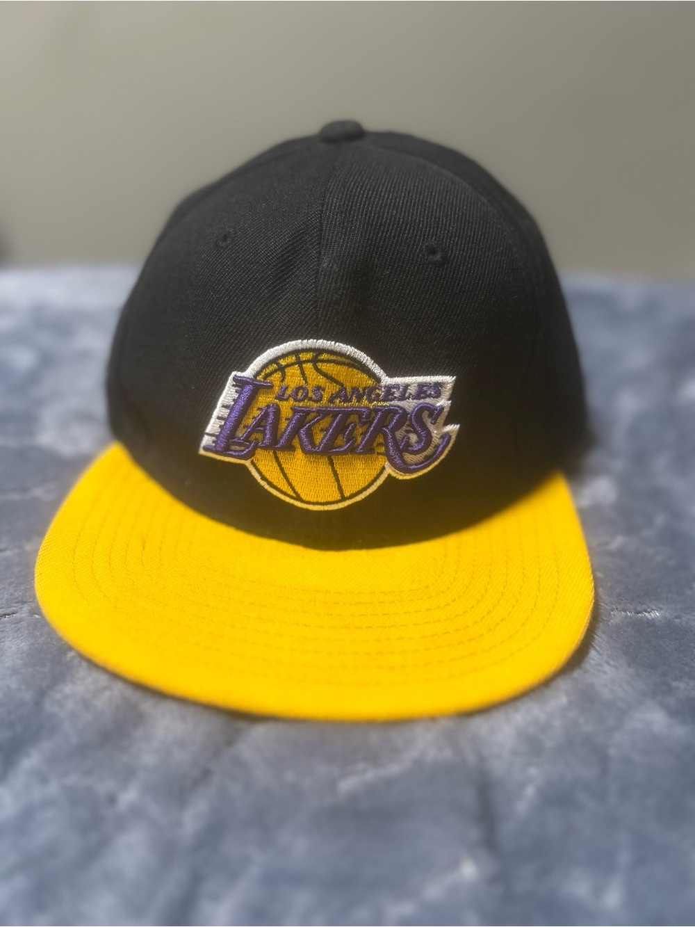 Mitchell & Ness Los Angeles Lakers Black and Yellow Snapback Hat